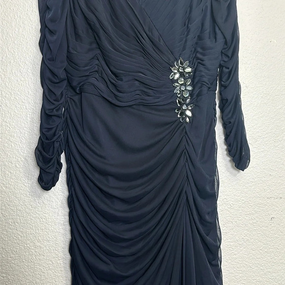 Adrianna Papell Women’s Size 14 Navy Blue Ruched 3/4 Sleeve Long Maxi Dress - Picture 8 of 16